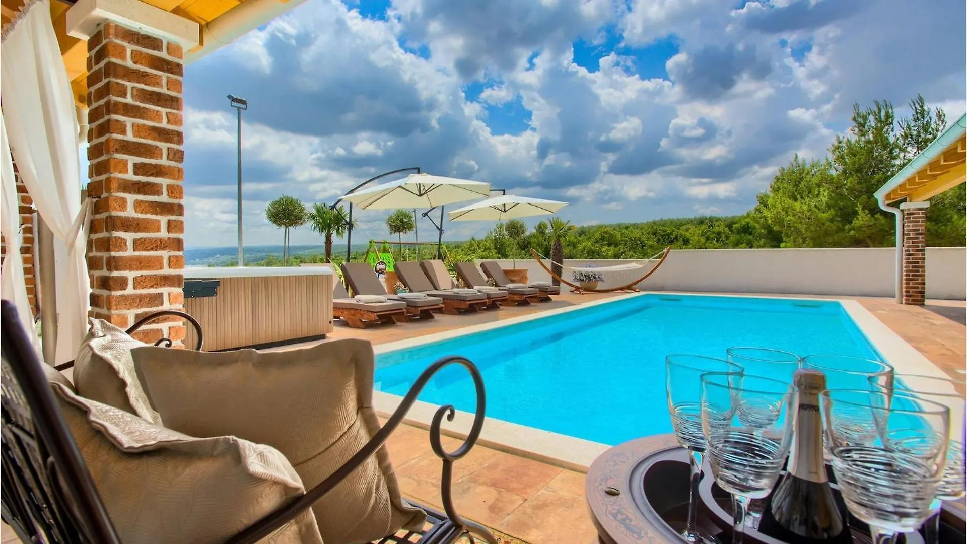 Villa Mek Zadar 0*,  Croatia