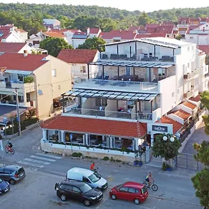 Delfin Otel