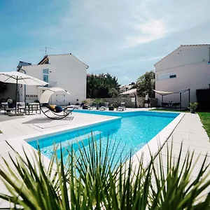 Bellamare Apartment
