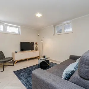 Karla Apartamento